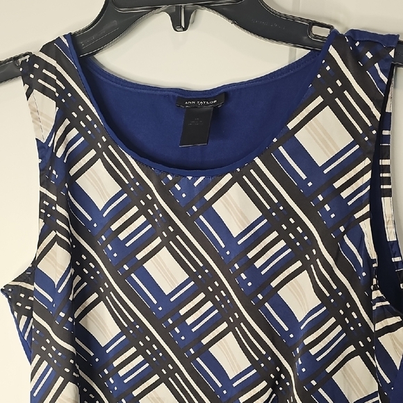 Ann Taylor Blue and Black Geometric Tank Top - Picture 4 of 5